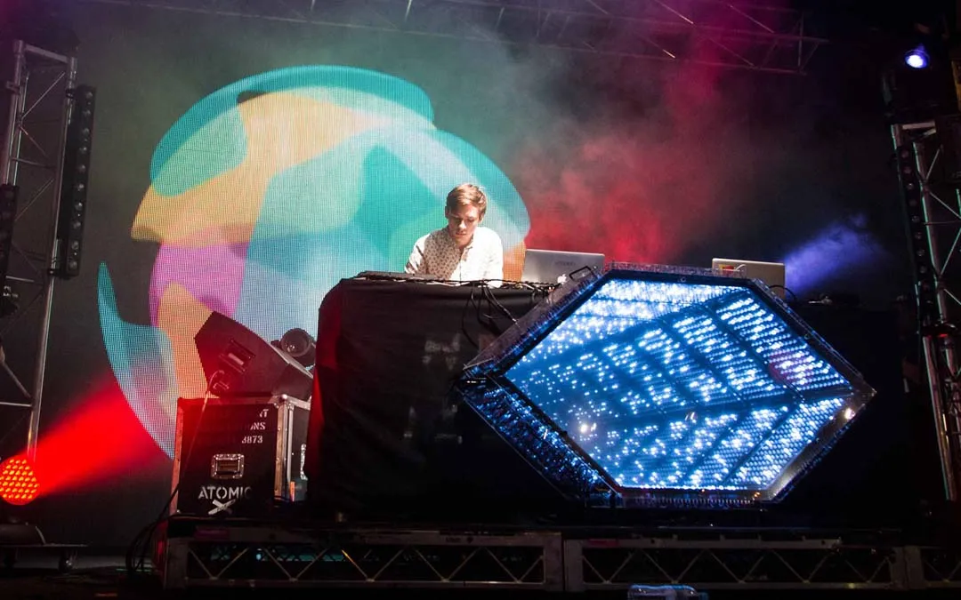 Flume Infinity Prism - prism visuals