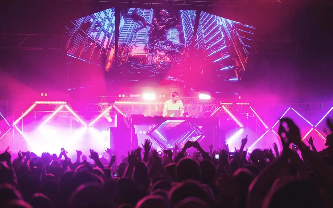 Flume Infinity Prism - prism LED visuals